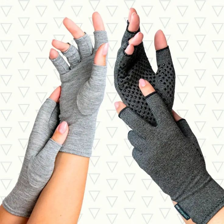 From Painful Mornings to Peaceful Days: My Journey with Compression Gloves. - Ammpoure Wellbeing