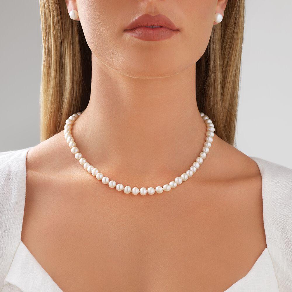 The Timeless Elegance of Real Pearl Necklaces – What You Need to Know - Ammpoure Wellbeing